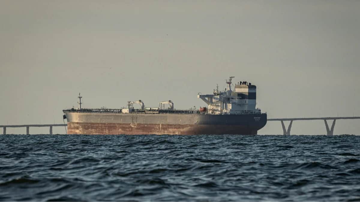 Нефтяной танкер на озере Маракайбо, Венесуэла, 8 января 2026 года. Фото: Henry Chirinos / EPA