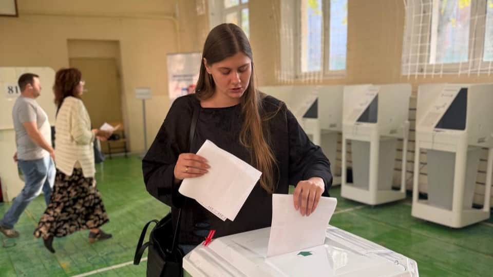 Russian State Duma candidate who abruptly went missing before election says she is home and safe