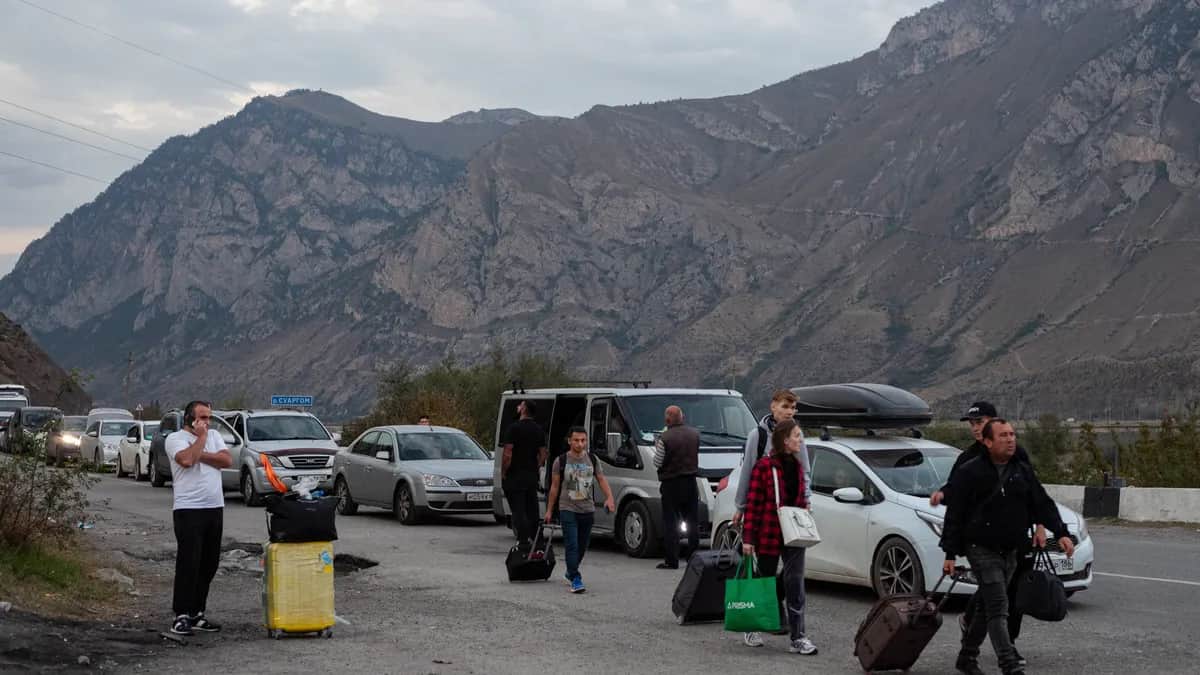 Беги от страны, пока не поздно